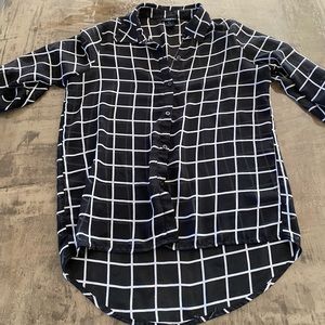 RUE 21 - Women’s Small Black and White Plaid Top